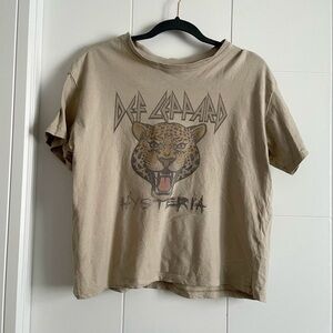3/$45 Def Leppard Washed Boxy Graphic T-Shirt